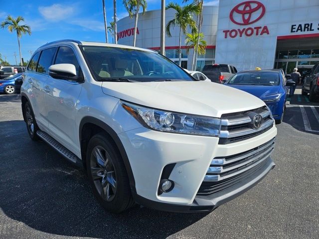 2017 Toyota Highlander Limited Platinum