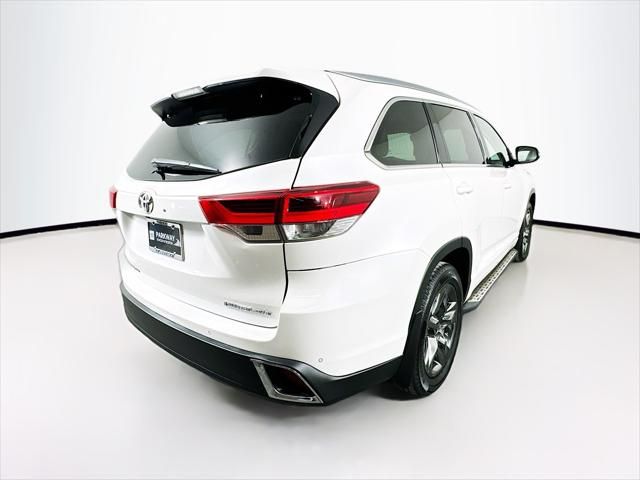 2017 Toyota Highlander Limited Platinum