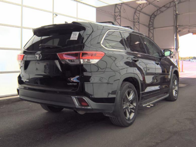 2017 Toyota Highlander Limited Platinum