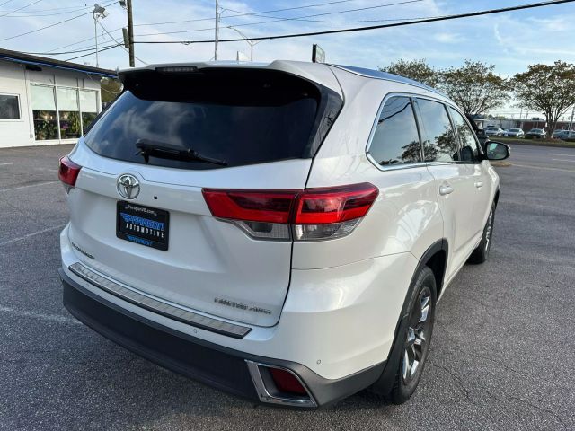 2017 Toyota Highlander Limited Platinum