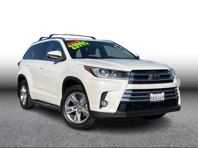 2017 Toyota Highlander 