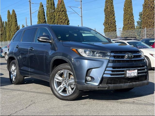 2017 Toyota Highlander 