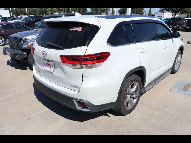 2017 Toyota Highlander 