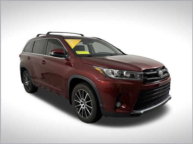 2017 Toyota Highlander SE