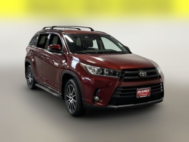 2017 Toyota Highlander SE