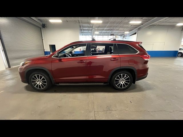 2017 Toyota Highlander SE