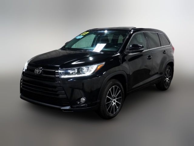 2017 Toyota Highlander SE