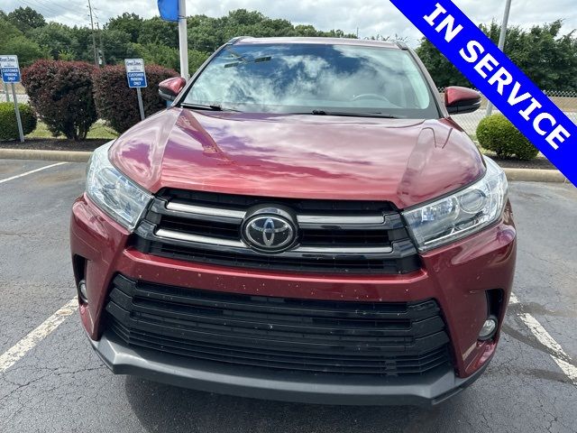 2017 Toyota Highlander SE