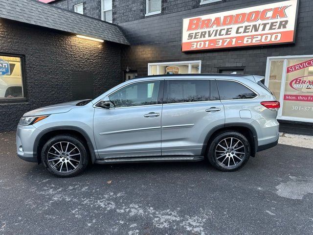 2017 Toyota Highlander SE