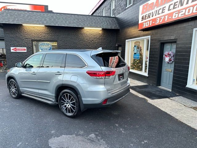 2017 Toyota Highlander SE