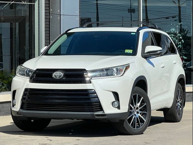 2017 Toyota Highlander SE