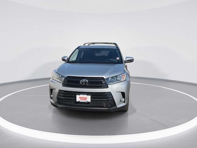 2017 Toyota Highlander SE