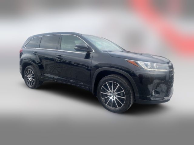 2017 Toyota Highlander SE