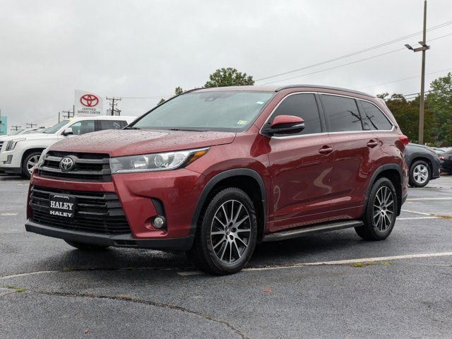 2017 Toyota Highlander SE