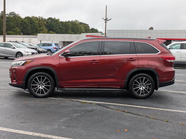 2017 Toyota Highlander SE