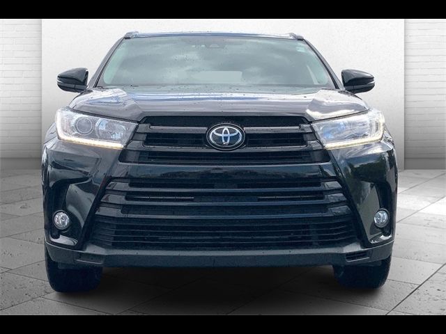 2017 Toyota Highlander SE