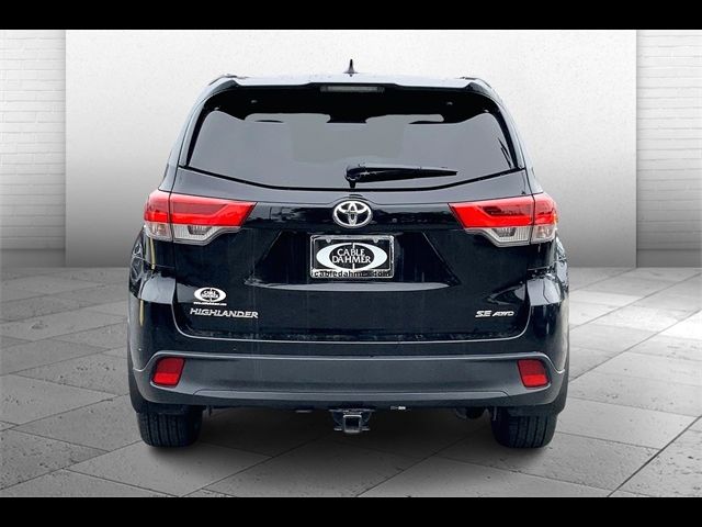 2017 Toyota Highlander SE