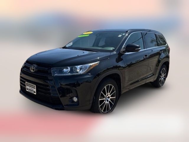2017 Toyota Highlander SE