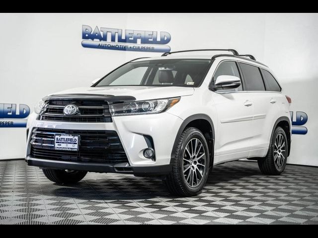 2017 Toyota Highlander SE