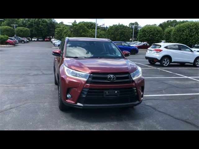 2017 Toyota Highlander SE