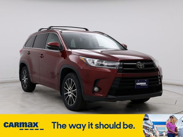 2017 Toyota Highlander SE