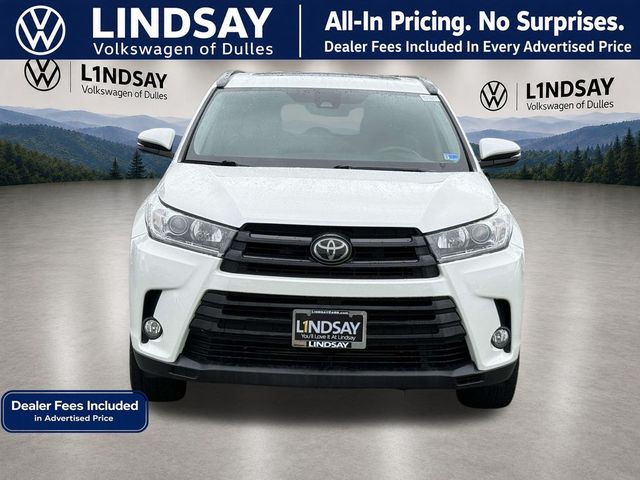 2017 Toyota Highlander SE