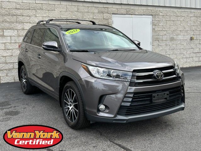 2017 Toyota Highlander SE