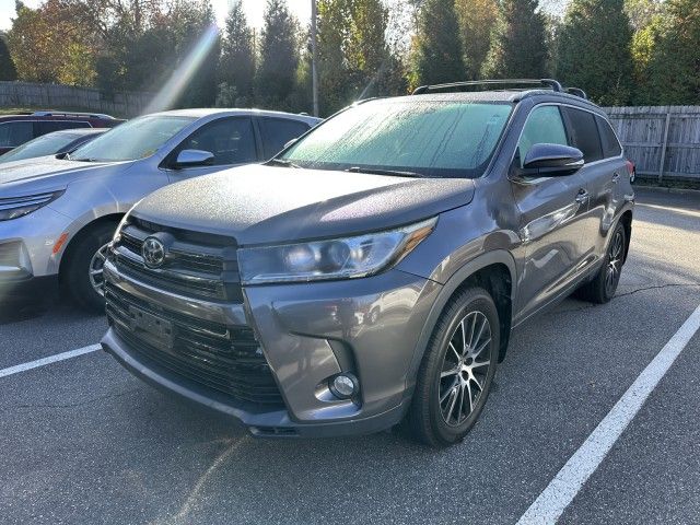 2017 Toyota Highlander SE