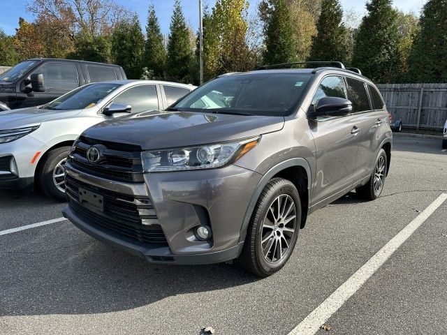 2017 Toyota Highlander SE