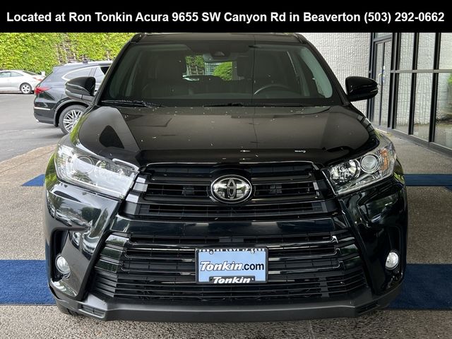 2017 Toyota Highlander SE