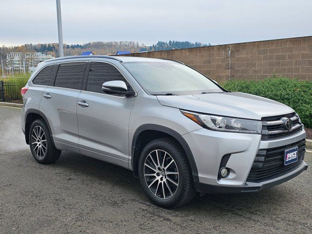 2017 Toyota Highlander SE