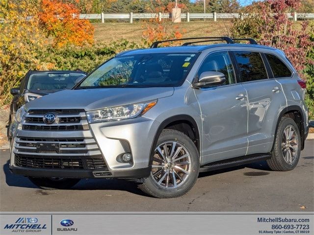 2017 Toyota Highlander SE