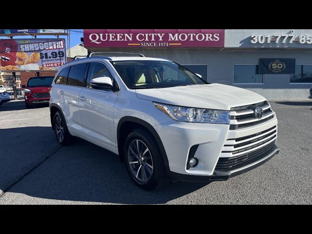 2017 Toyota Highlander SE