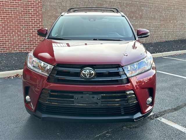 2017 Toyota Highlander SE