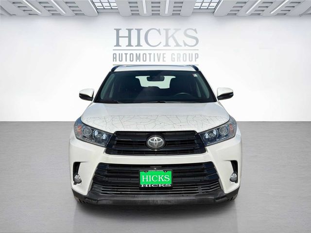 2017 Toyota Highlander SE