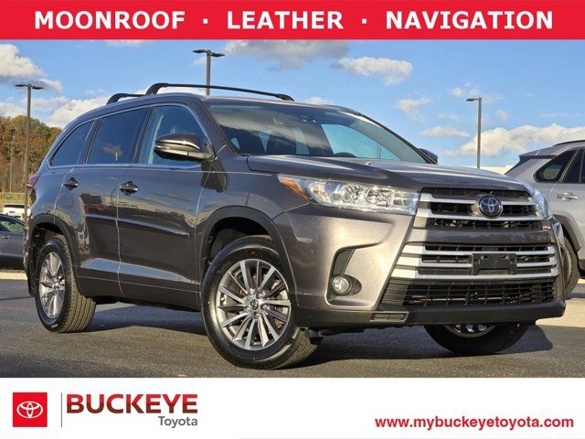 2017 Toyota Highlander SE