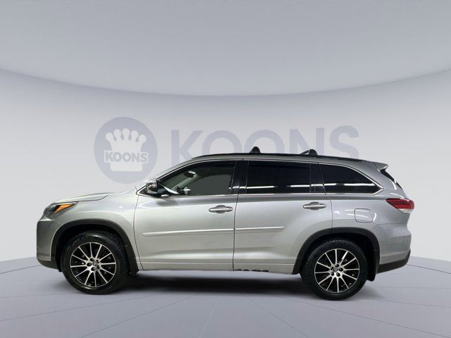 2017 Toyota Highlander SE