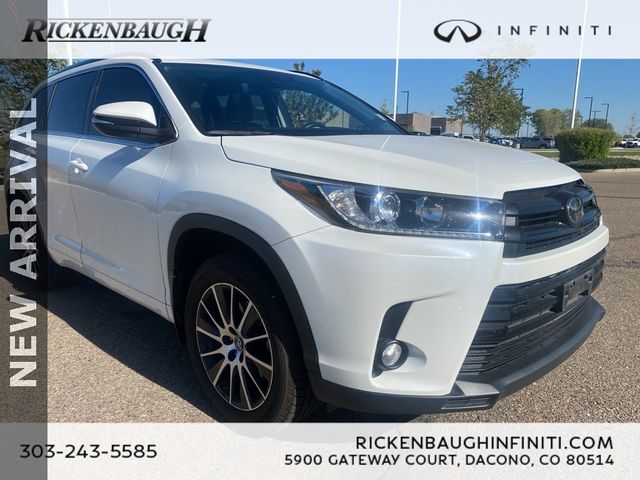 2017 Toyota Highlander SE