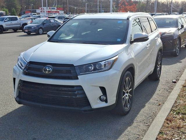 2017 Toyota Highlander SE