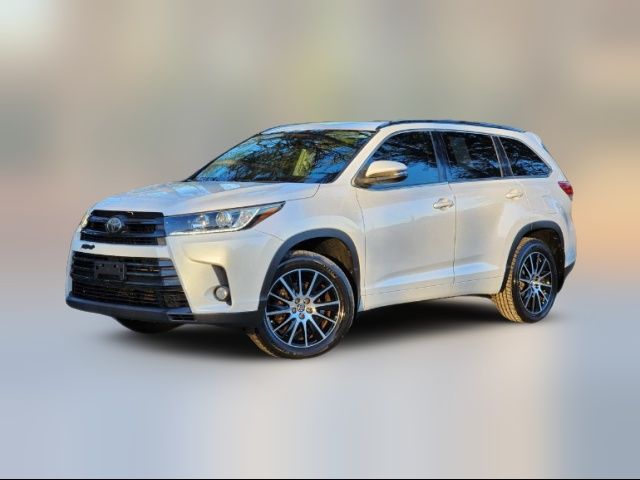 2017 Toyota Highlander SE