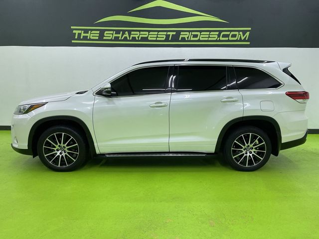 2017 Toyota Highlander SE