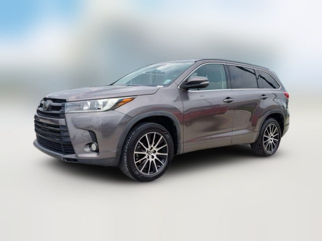2017 Toyota Highlander SE