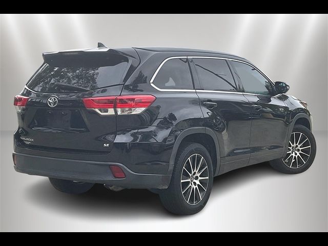 2017 Toyota Highlander SE