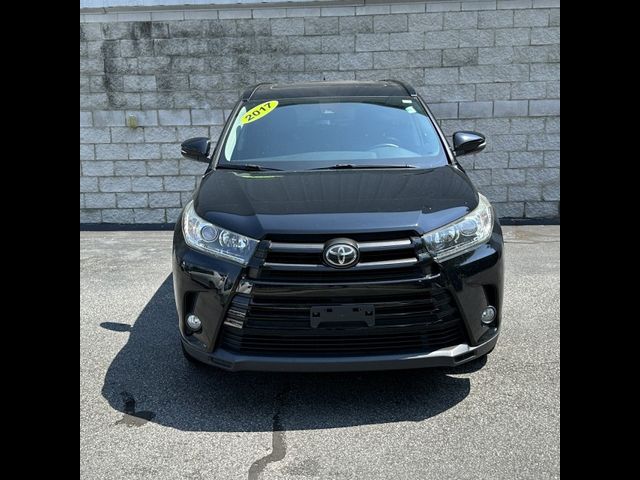 2017 Toyota Highlander SE