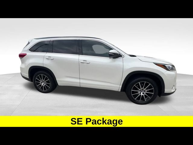 2017 Toyota Highlander SE