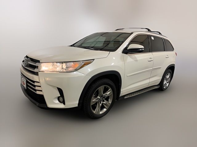 2017 Toyota Highlander SE