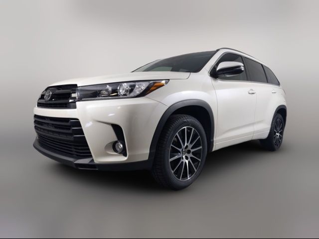 2017 Toyota Highlander SE