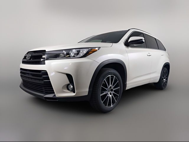 2017 Toyota Highlander SE