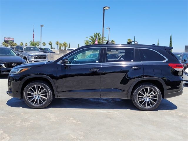 2017 Toyota Highlander SE