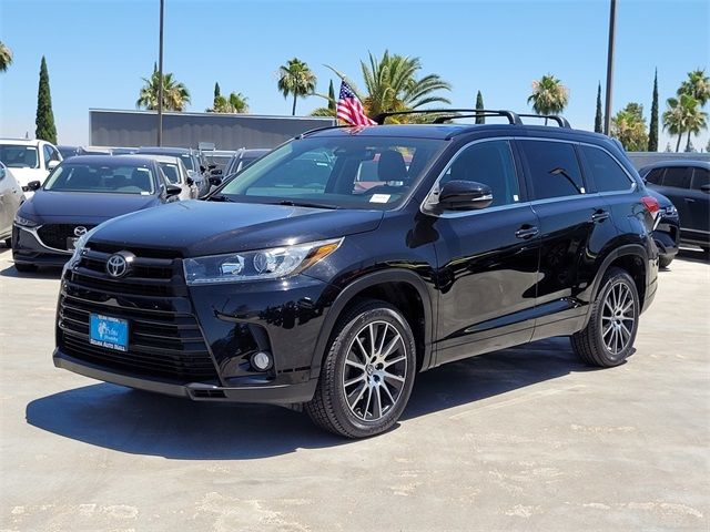 2017 Toyota Highlander SE